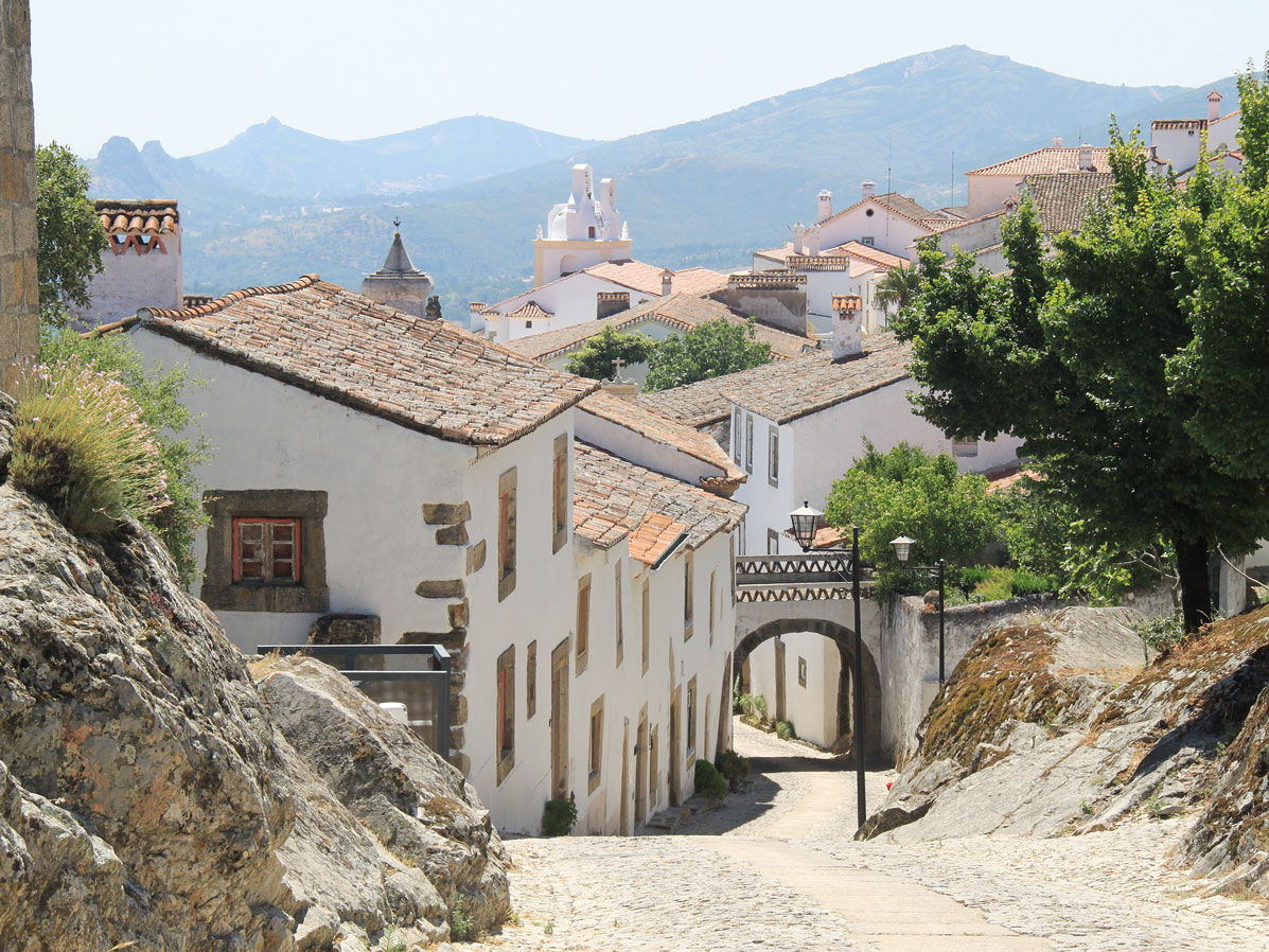 Small Portuguese towns welcome dirt bikes with thumbs-up