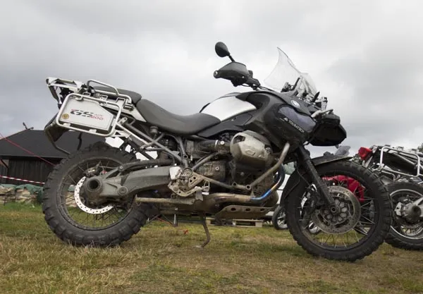 Blindschleiche.ch: Ein Jahrzehnt Motorradtouren, offen aufgeschrieben