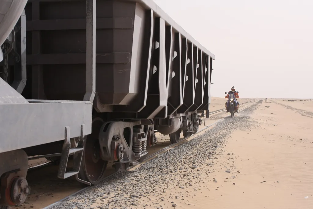 Paris to Dakar: Motorrad- Expedition zur Rallye – Bild 1