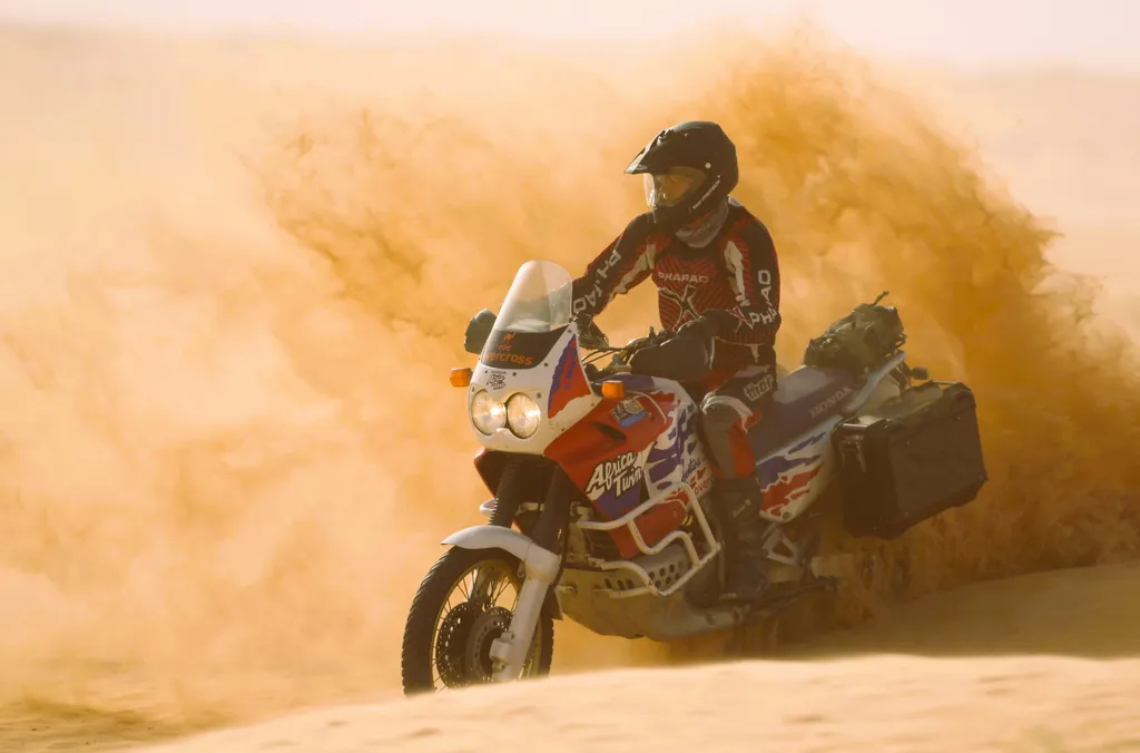 Enduro Tour Tunisia: Ride the Sahara Desert