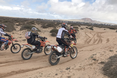Motorradtraining: Fuerteventura: 4 Tage Adventure Tour mit Trainer