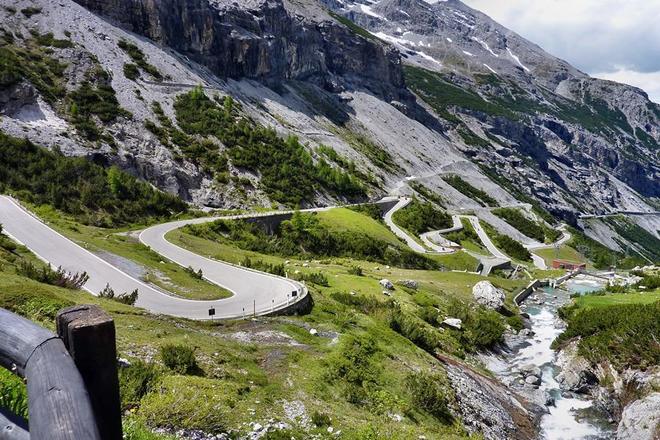 Dolomiten Und Sudtirol Motorrad Eldorado In Den Alpen Motourismo